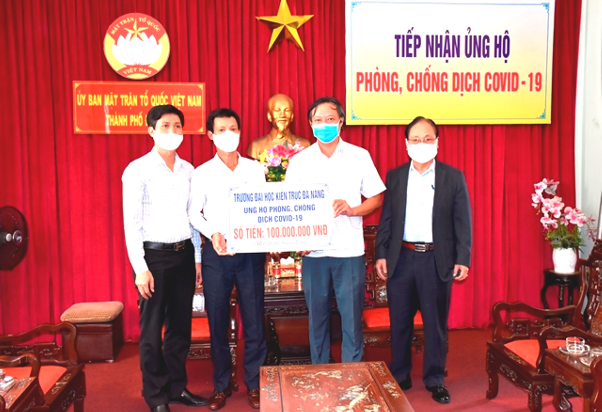 Đà Nẵng tiếp nhận hơn 5,7 tỷ đồng ủng hộ phòng, chống dịch Covid-19